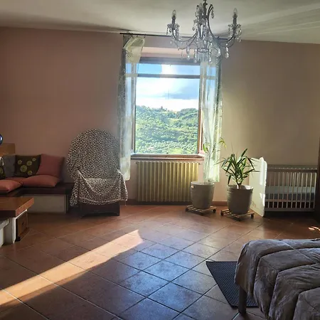 Apartamento Toscanas Idyllisches Bergdorf , Casa Battisti *