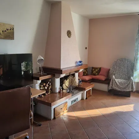 Toscanas Idyllisches Bergdorf , Casa Battisti Apartamento Seggiano